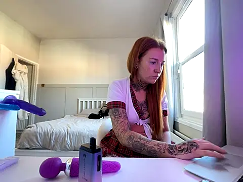 TattooedShezar online show from 24, 10, 2025