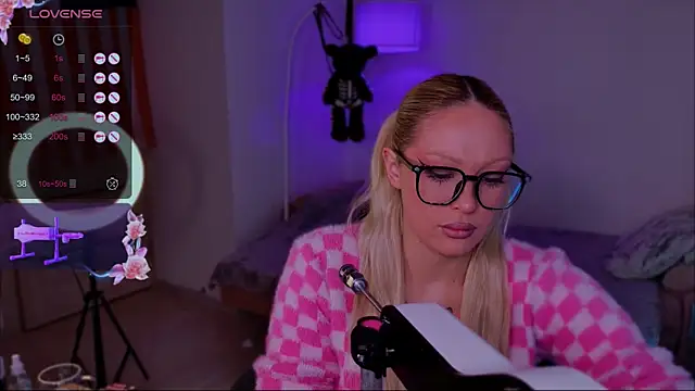 LeksaCandy online show from 11, 11, 2025