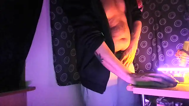 Snapshot of DjDiCKmannOnE chatting on 10, 1, 2026 DjDiCKmannOnE online show from 10, 1, 2026