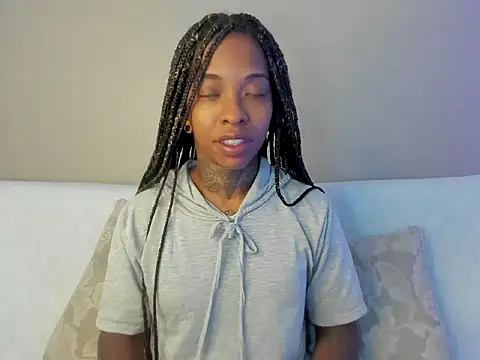 Pauline Fox online show from 22, 9, 2025