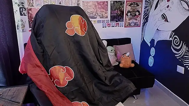 Yuhwan  online show from 10, 9, 2025