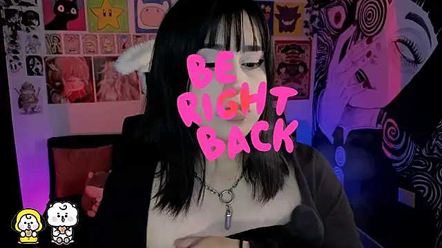 Yuhwan  online show from 25, 10, 2025