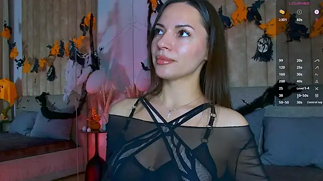 LollaSpencer online show from 3, 11, 2025