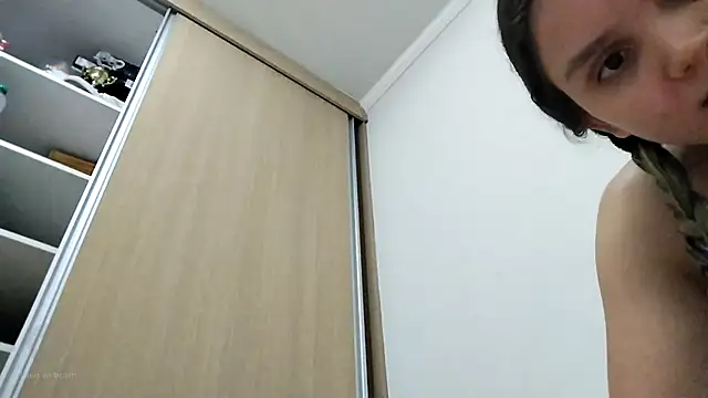 isabelly08ty online show from 23, 10, 2025