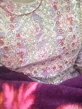 Snapshot of Miss-0012 chatting on 9, 11, 2025 Miss-0012 online show from 9, 11, 2025