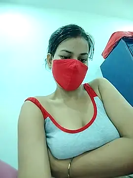 Snapshot of Miss-0012 chatting on 4, 10, 2025 Miss-0012 online show from 4, 10, 2025