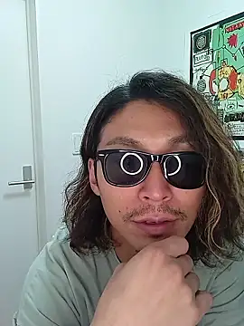 specialz0831 online show from 17, 11, 2025