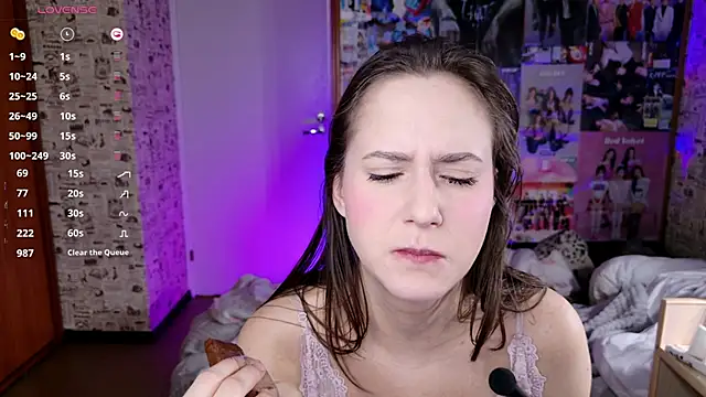 LucyRose3 online show from 13, 11, 2025