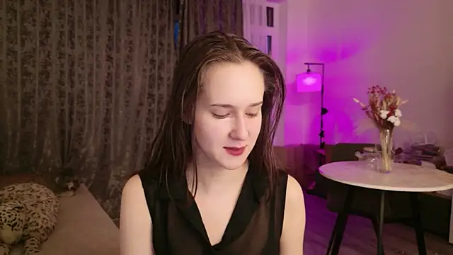 LucyRose3 online show from 6, 4, 2026