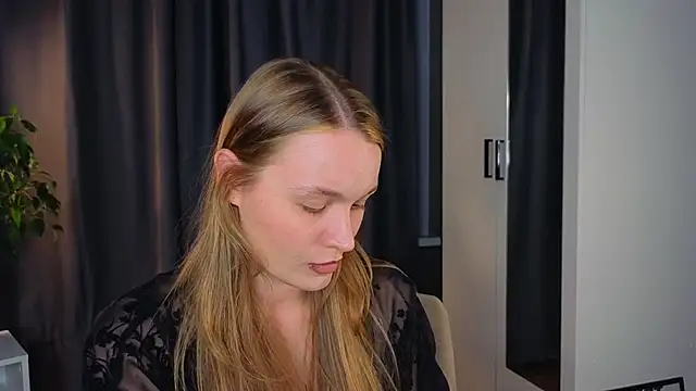 lisa schiele online show from 17, 9, 2025