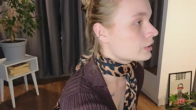 lisa schiele online show from 11, 10, 2025