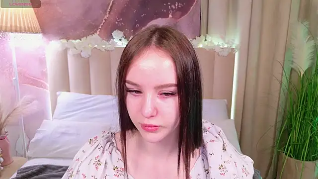 MarySparkle online show from 5, 10, 2025