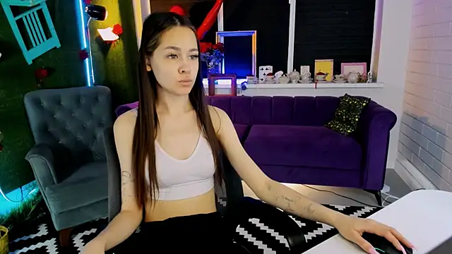 UliaNeer online show from 31, 3, 2026