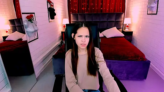 UliaNeer online show from 3, 10, 2025