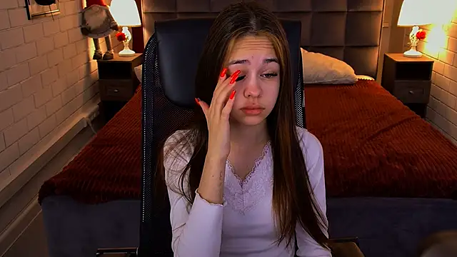 UliaNeer online show from 3, 2, 2026