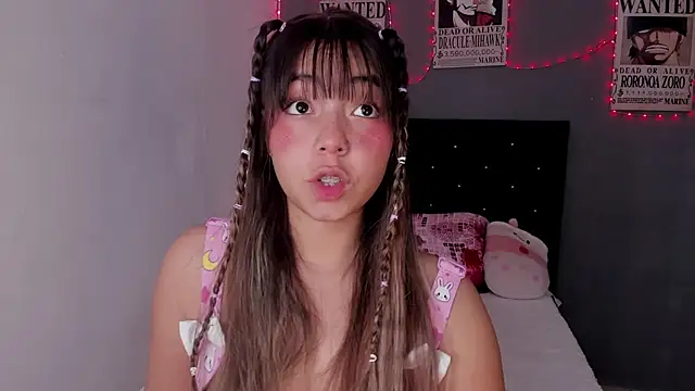 Snapshot of emma_grays2 chatting on 13, 7, 2026 emma grays2 online show from 13, 7, 2026
