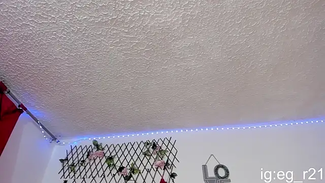 Snapshot of emma_grays2 chatting on 14, 11, 2025 emma grays2 online show from 14, 11, 2025