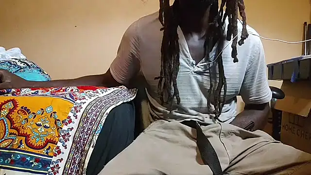 EYEzIAM online show from 9, 10, 2025