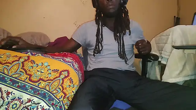 EYEzIAM online show from 10, 10, 2025