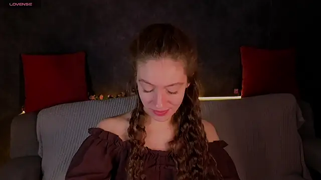 Agnes Wells online show from 11, 5, 2026