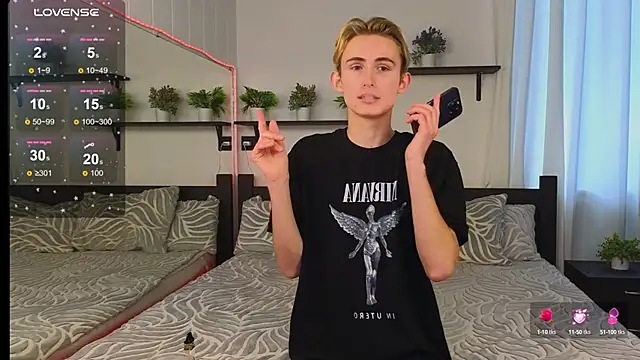 tommy XXX online show from 15, 10, 2025