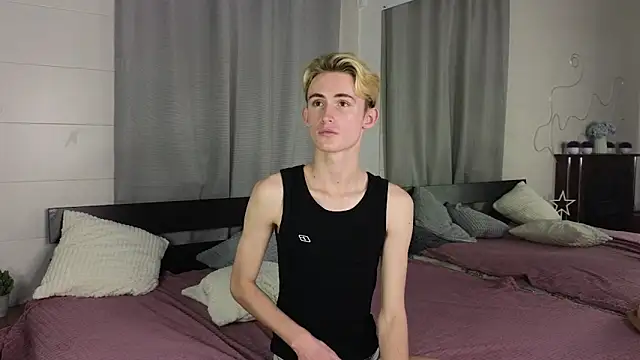 tommy XXX online show from 12, 9, 2025