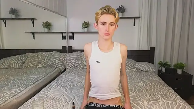 tommy XXX online show from 14, 9, 2025