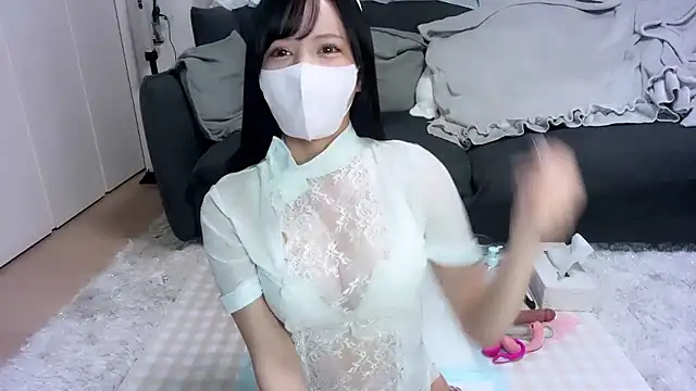 moemilk online show from 17, 9, 2025