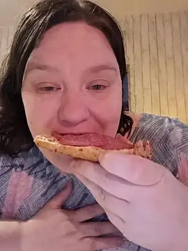 Feuchtekitty92xh online show from 4, 12, 2025