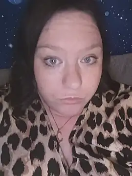 Feuchtekitty92xh online show from 18, 10, 2025