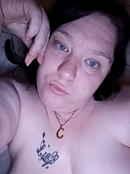 Feuchtekitty92xh online show from 11, 11, 2025