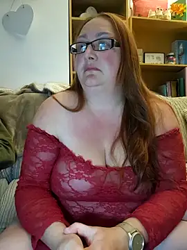 Luscious-LucyXX online show from 27, 4, 2026