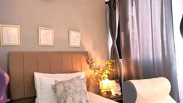 Penelophe01 online show from 10, 2, 2026