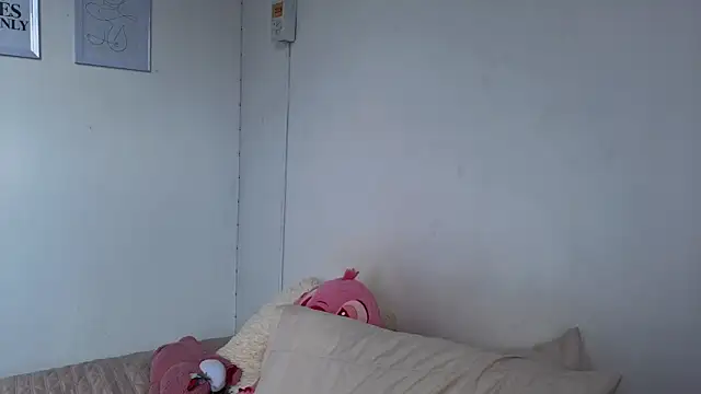 Penelophe01 online show from 15, 2, 2026