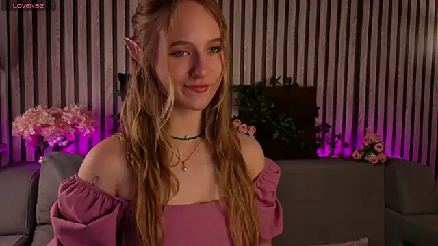Casey Sweeet online show from 7, 5, 2026