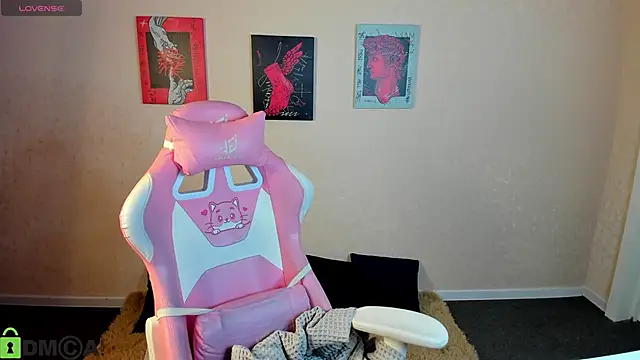 Snapshot of Casey_Sweeet chatting on 11, 10, 2025 Casey Sweeet online show from 11, 10, 2025