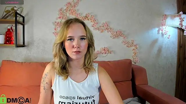 Snapshot of Casey_Sweeet chatting on 24, 9, 2025 Casey Sweeet online show from 24, 9, 2025