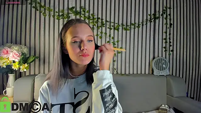 Snapshot of Casey_Sweeet chatting on 12, 11, 2025 Casey Sweeet online show from 12, 11, 2025