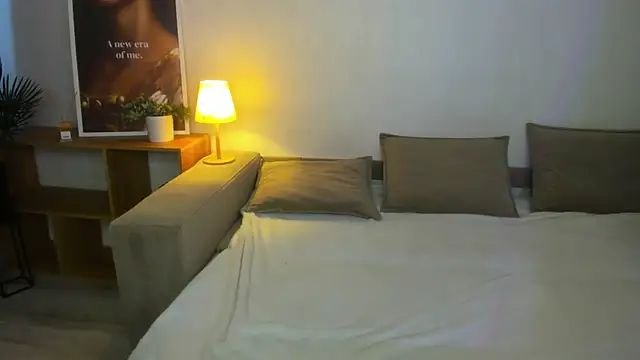 Elina Star online show from 9, 10, 2025