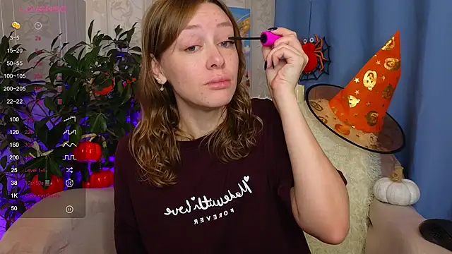 evashiny  online show from 24, 10, 2025