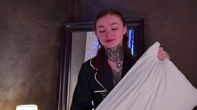 AriWild online show from 10, 2, 2026