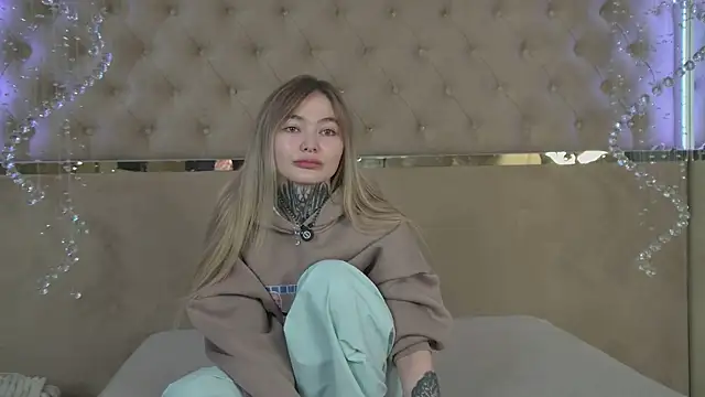 AriWild online show from 16, 11, 2025