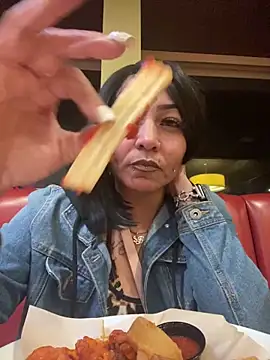 Flossee online show from 5, 4, 2026