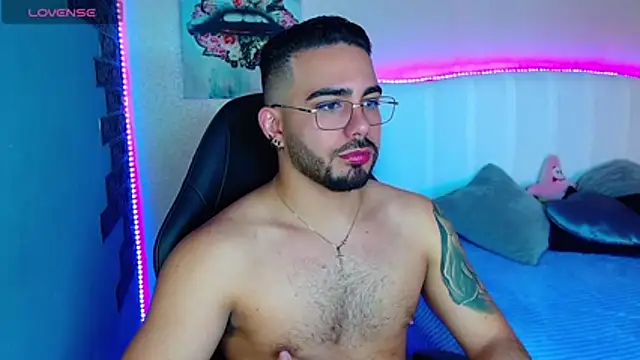 Snapshot of adamhairy chatting on 11, 7, 2026 adamhairy online show from 11, 7, 2026