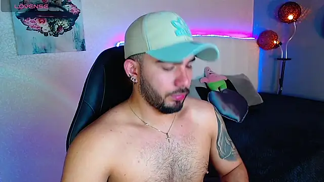 Snapshot of adamhairy chatting on 18, 7, 2026 adamhairy online show from 18, 7, 2026