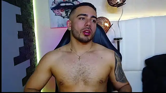 Snapshot of adamhairy chatting on 3, 6, 2026 adamhairy online show from 3, 6, 2026