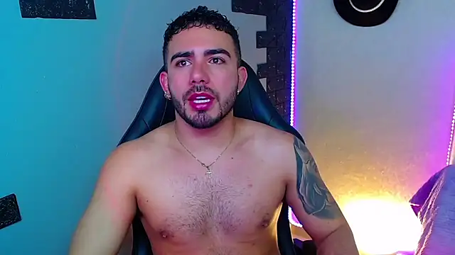 Snapshot of adamhairy chatting on 1, 7, 2026 adamhairy online show from 1, 7, 2026