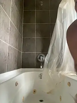 starsaligned online show from 5, 10, 2025