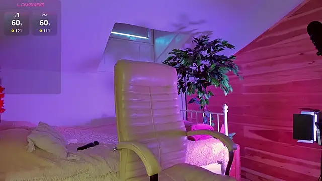 AuroraShoww online show from 9, 10, 2025