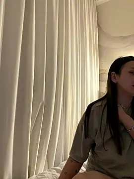 Snapshot of TiffaNoel chatting on 29, 11, 2025 TiffaNoel online show from 29, 11, 2025